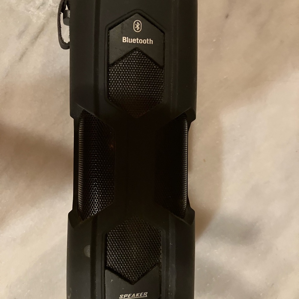 Black Bluetooth Portable Speaker